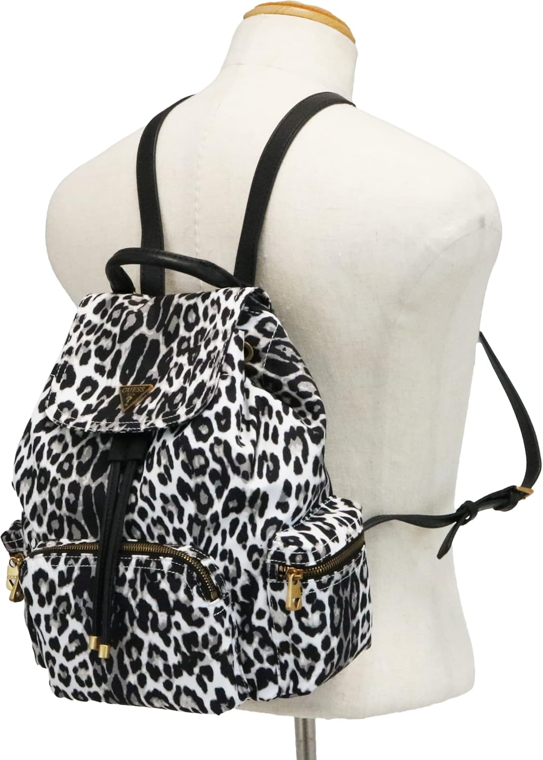 激レア GUESS スカーフ チェーン柄 リュック 欠品商品です www